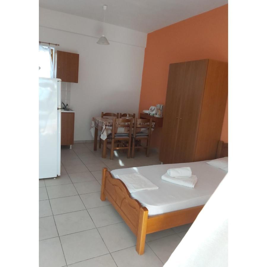 Artolithia Apartments Ríza 外观 照片