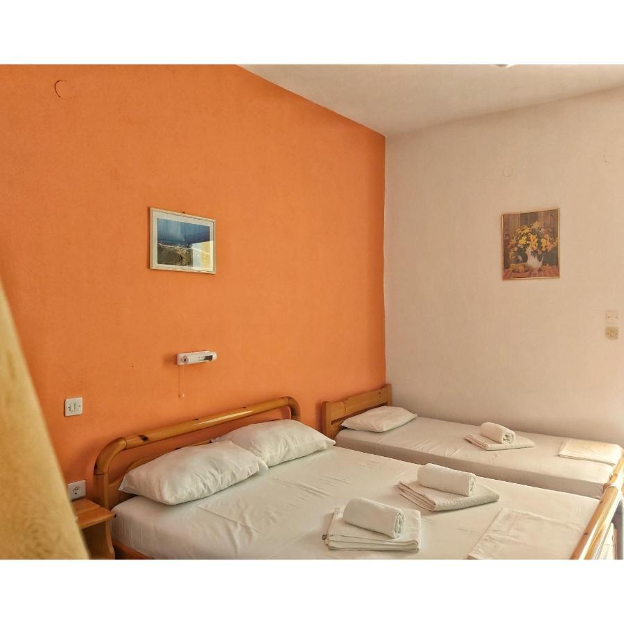 Artolithia Apartments Ríza 外观 照片